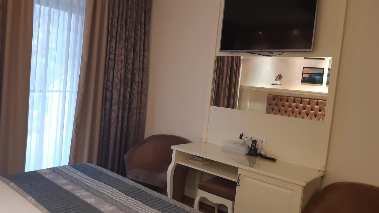 Hotel Holiday Maria Băile Herculane Eksteriør bilde