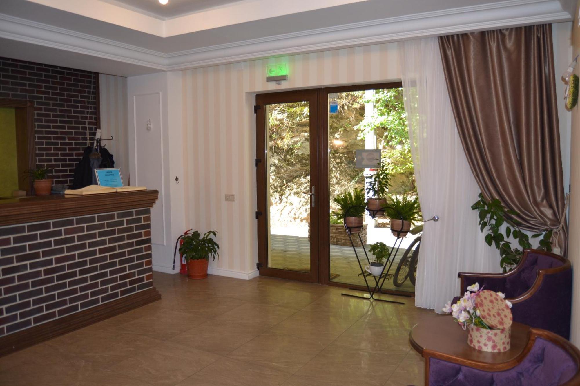 Hotel Holiday Maria Băile Herculane Eksteriør bilde