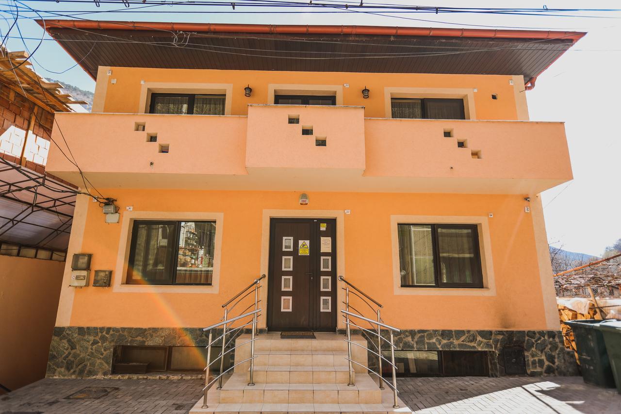 Hotel Holiday Maria Băile Herculane Eksteriør bilde