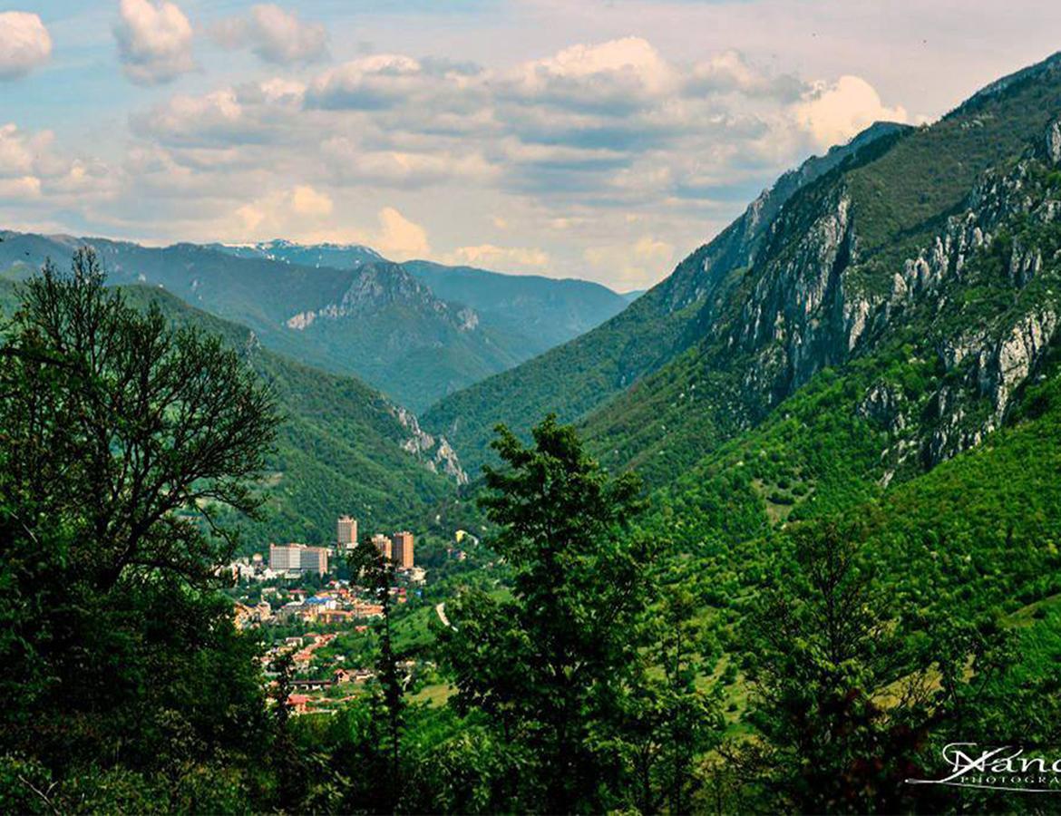 Hotel Holiday Maria Băile Herculane Eksteriør bilde