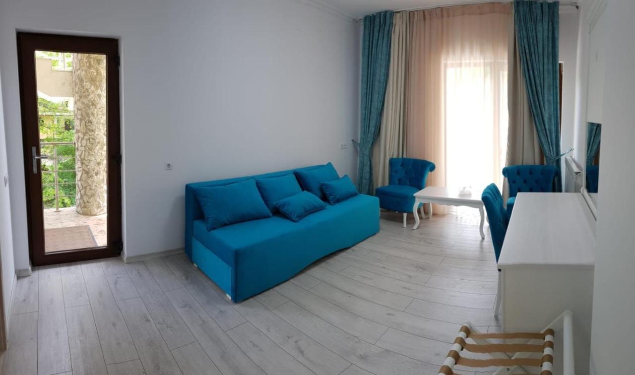Hotel Holiday Maria Băile Herculane Eksteriør bilde